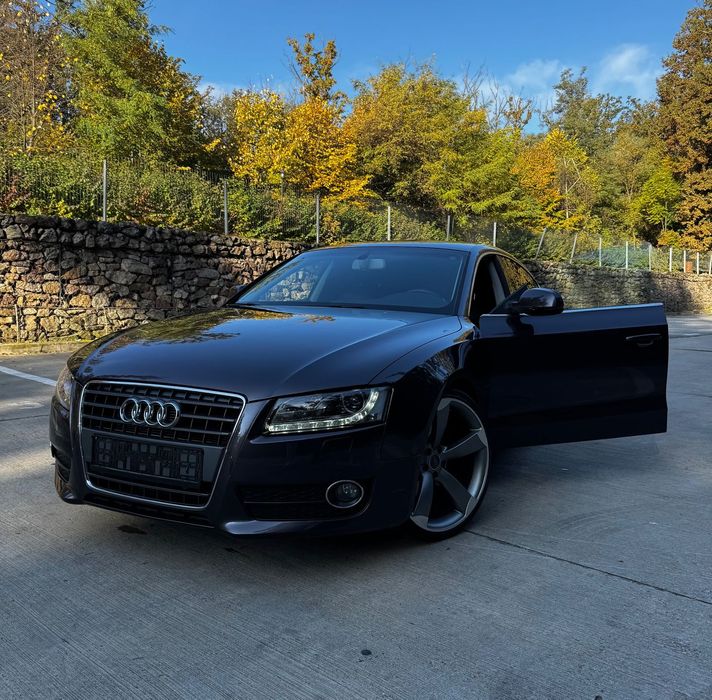 Audi A5 Vând Audi A5 1.8