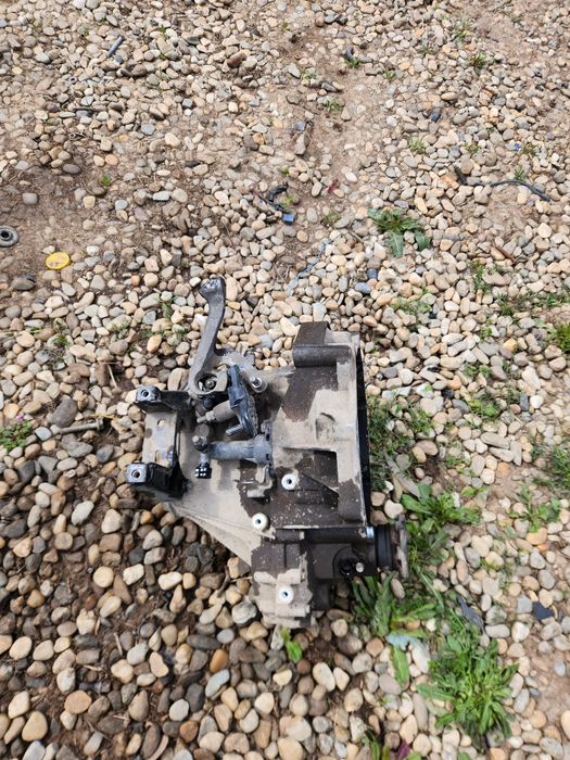 Vand  cutie  viteza  manuala  Skoda Fabia  1.2 benzina