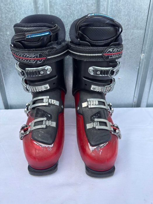 Clapari ski schi Nordica marime Eur:42.5 Mondo:27.5 320mm