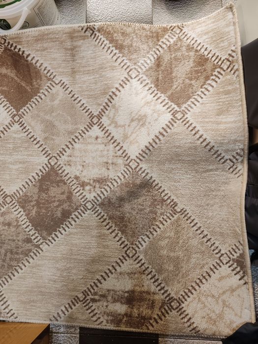 Дълга плюшена пътека