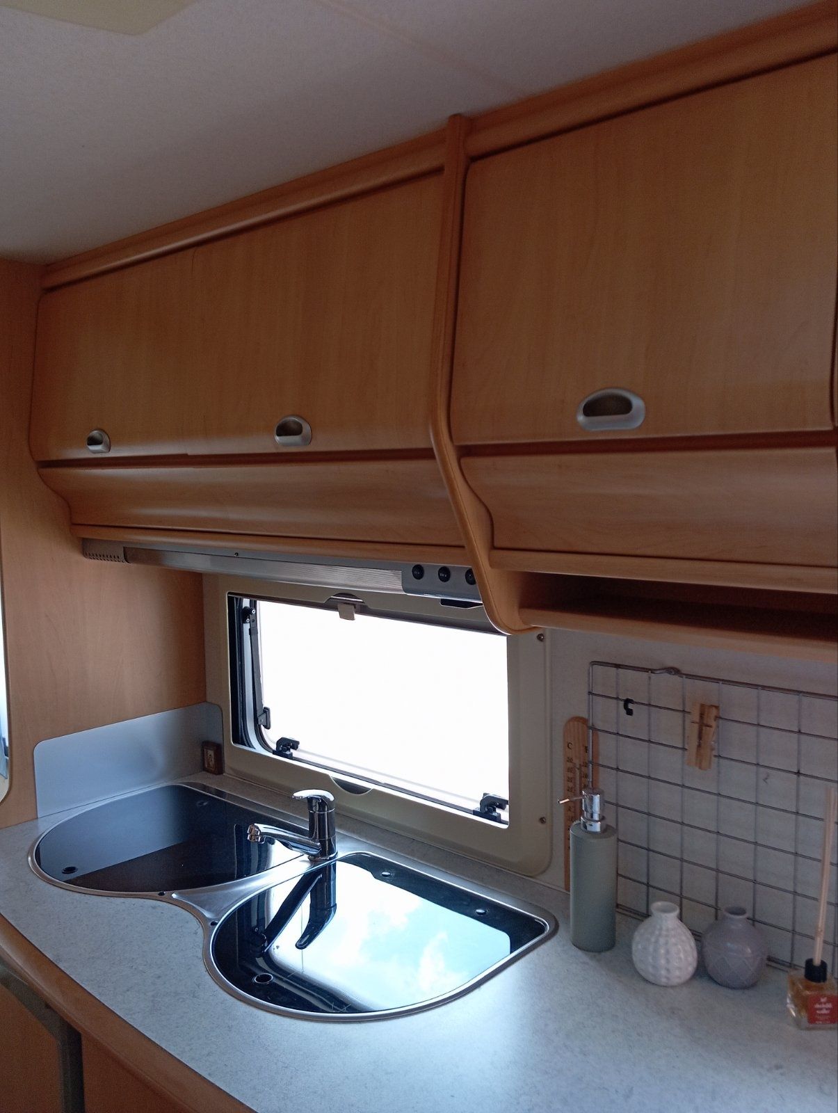 Каравана hobby caravan de luxe easy 440 sf 2002