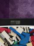 Vând  7,4 kg de piese lego
