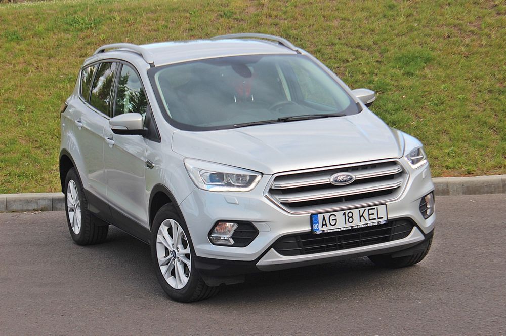 Vând Ford Kuga 2019