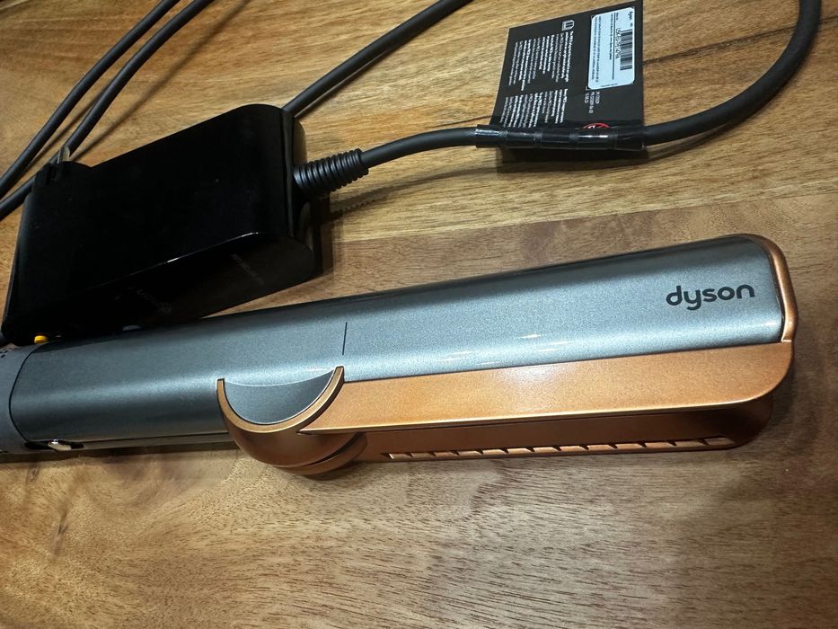 Dyson Corrale преса