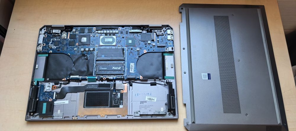 Laptop HP ZBook Studio 15 G5_i7-9850H_NV Quadro P1000 4GB (INCOMPLET)