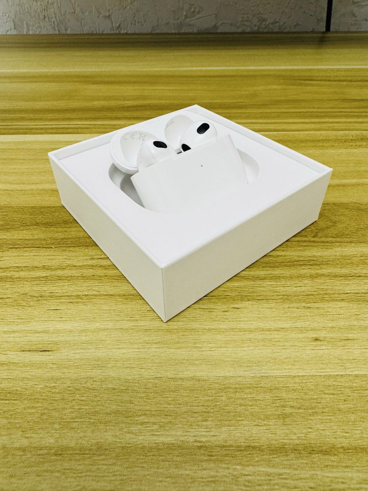 AirPods (3rd generation)
