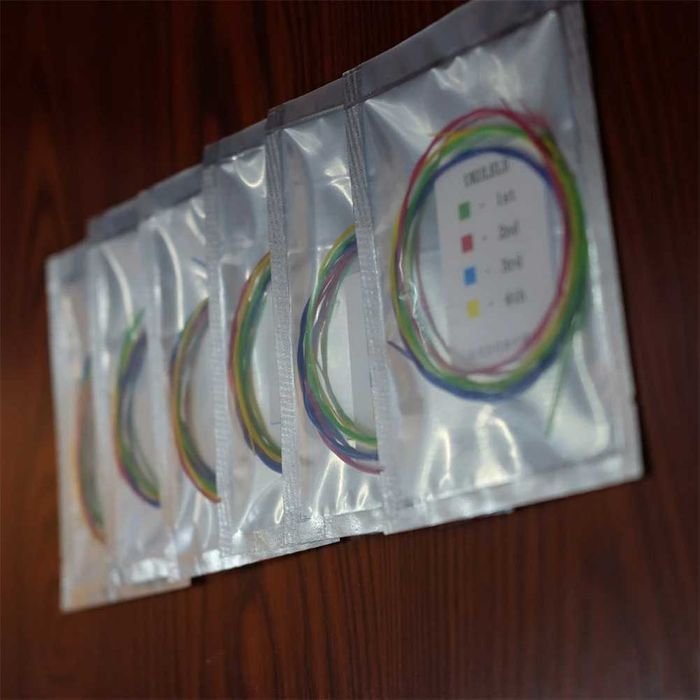 Set corzi pentru Oculele /ukulele model nou - Transport gratuit