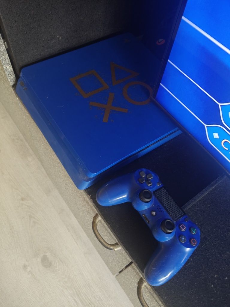 PlayStation 4 ultimate edition