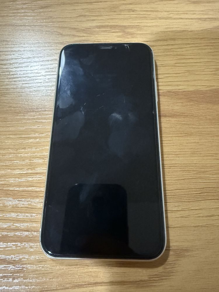 Iphone 11 64 GB  За части