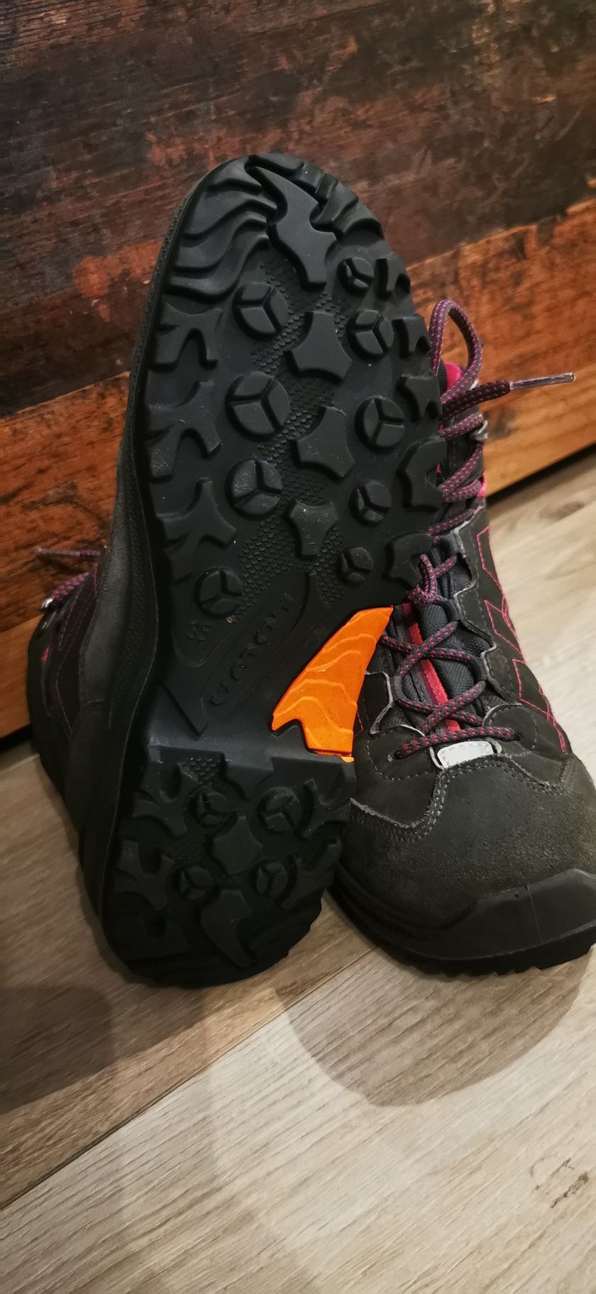 Lowa Goretex nr 35