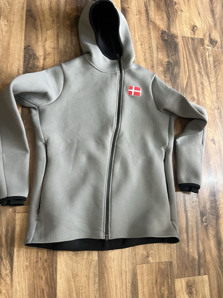 Nike Terma-Fit size XL