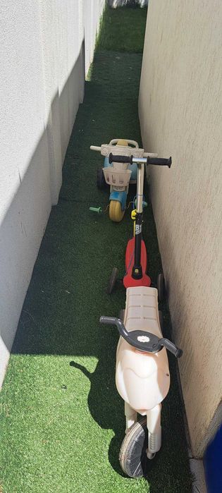 2 trotinete + 1 bicicleta cu lumini si sunet
