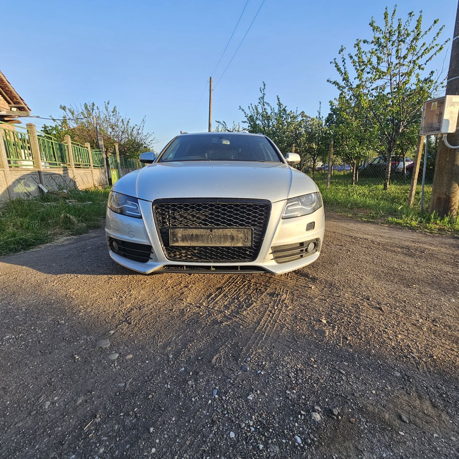 A4 B8 . S4 пакет  2.0 дизел 170к.с 2011г 
НА ЧАСТИ САМО