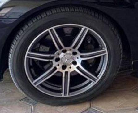 Срочно продаю диски балон 245/50/18  .