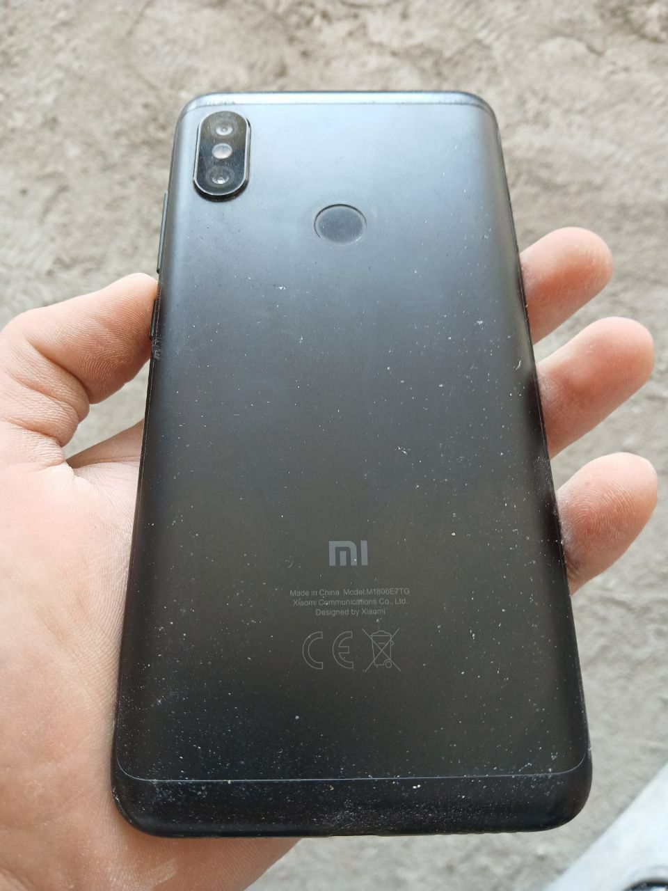 Redmi Not 6 pro telefon  4.64 xotra Dakument karopka yoq pasprt Kopia