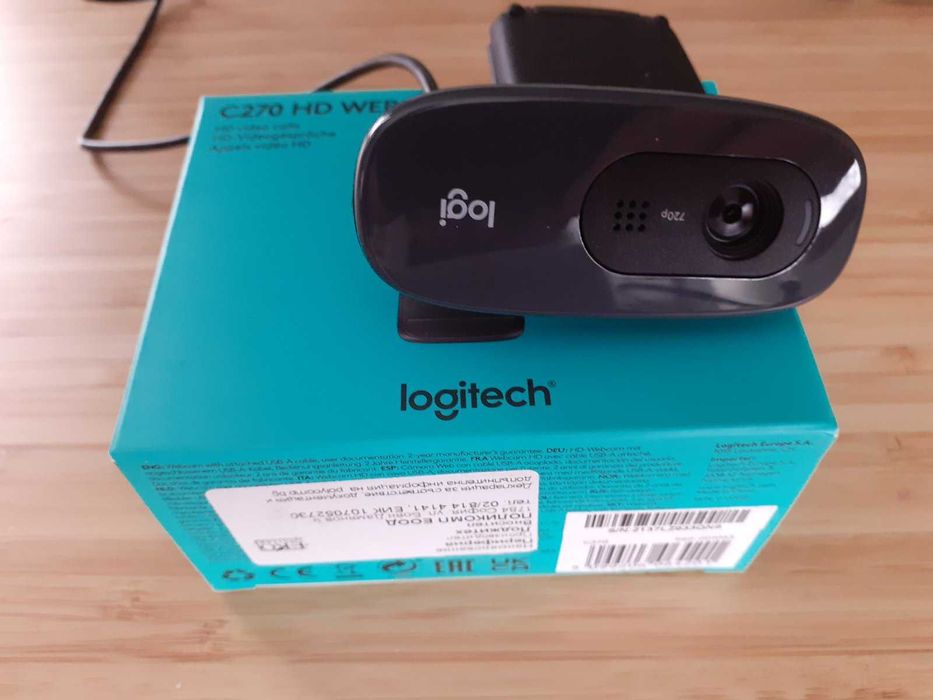 Продавам уеб камера logitec C270 HD