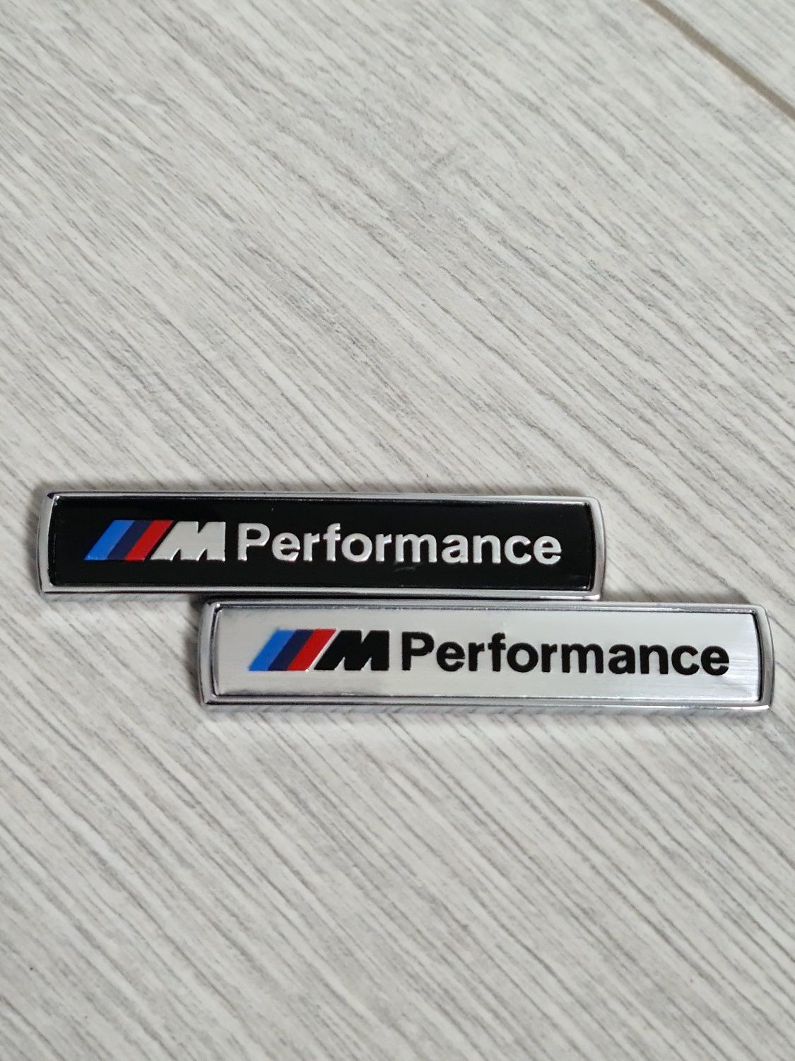 Emblema-Sigla-Logo-M-Performance-Bmw-Seria-1-2-3-4-5-6-7-X1-X3-X5-X6