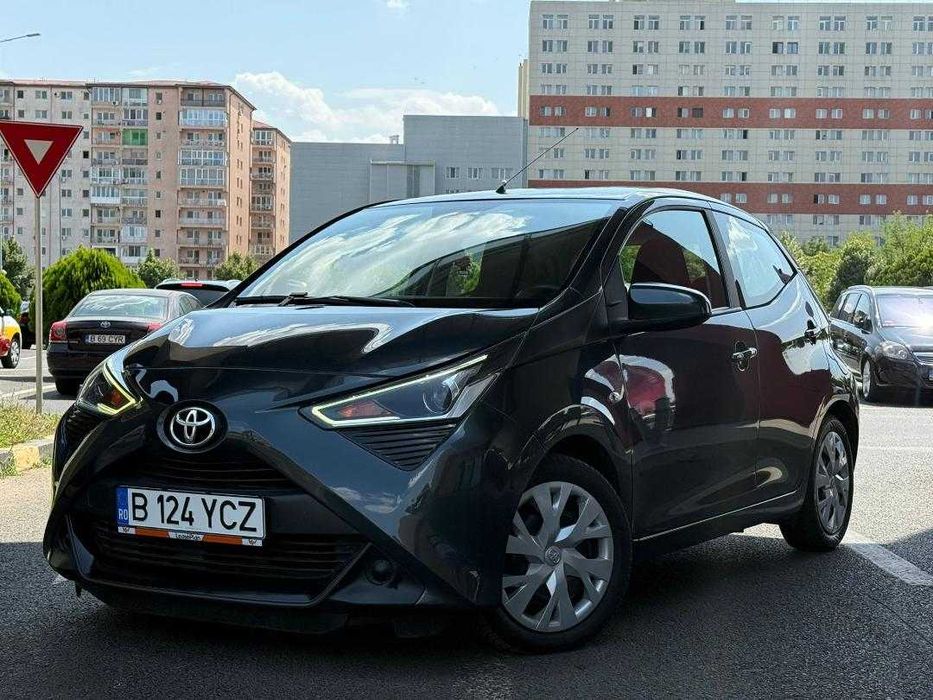 Toyota Aygo 1.0 VVY-I 5 usi X-style TVA Deductibil