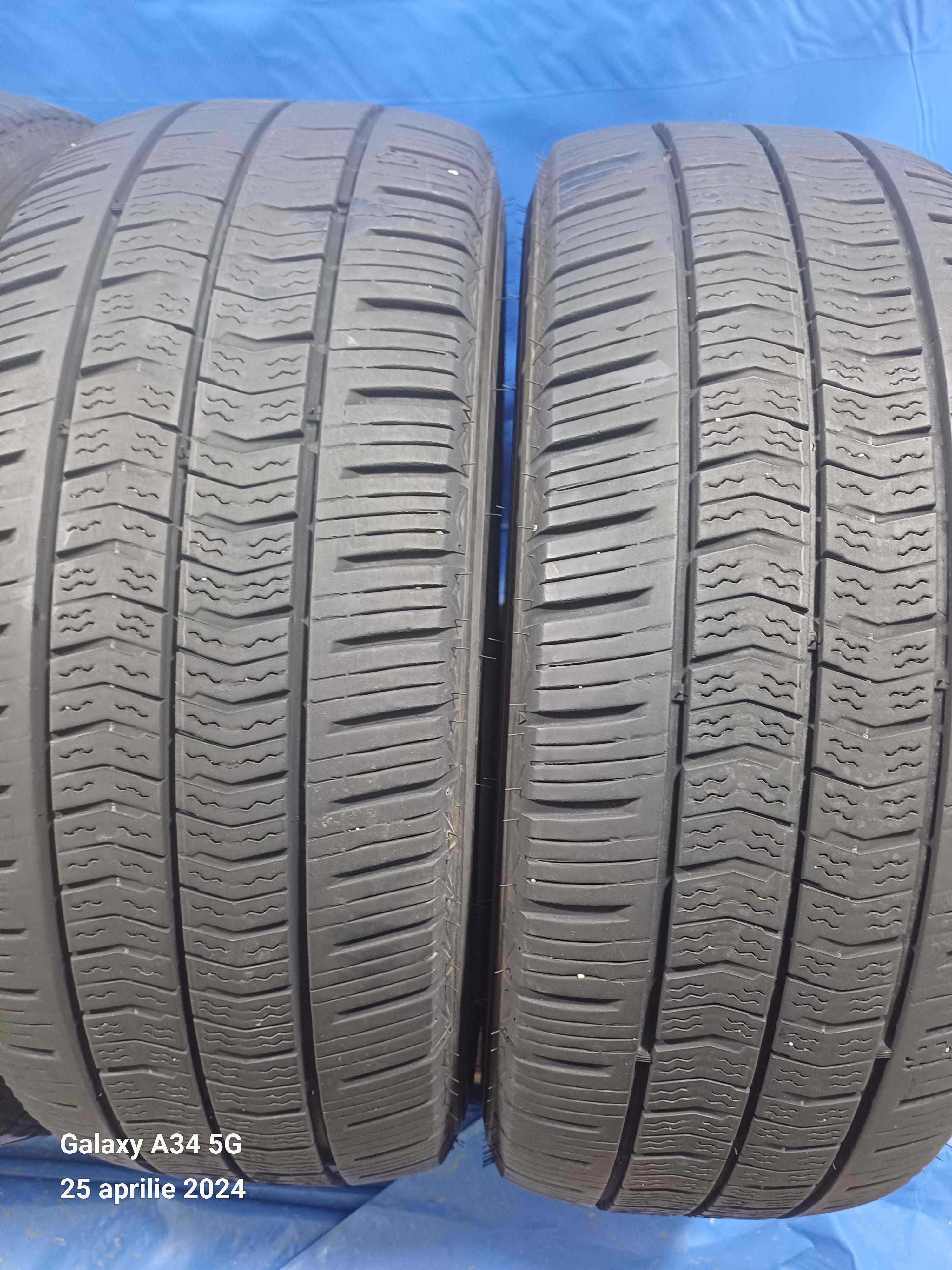 225/65/16c Michelin