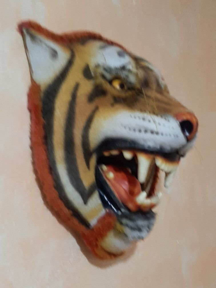 Продам интерьерную голову тигра