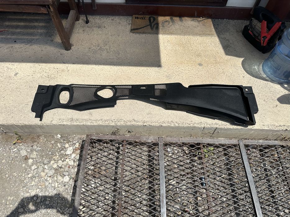 Кора под чистачки за Ауди А4 B8