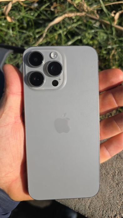 Продам айфон 15 про макс