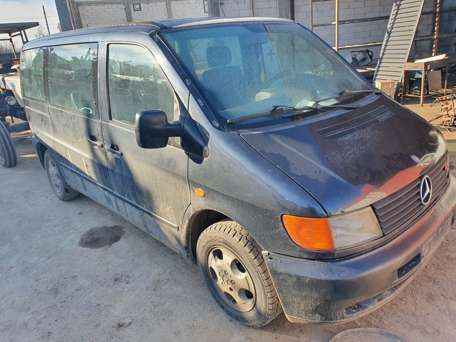 Dezmembrez Mercedes vito euro 3 2.2 cc manuala 8+1 locuri