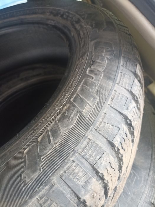 Резина 2 балона зимние шипы