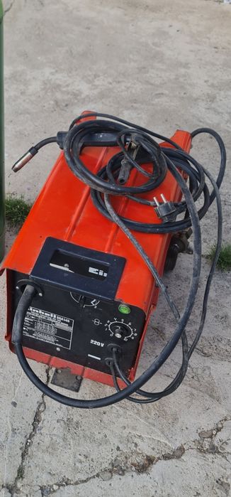 Aparat de sudura cu fir