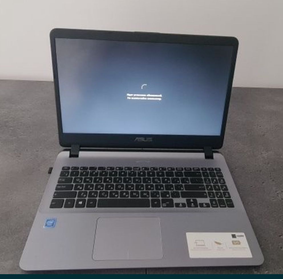 Ноутбкк Асус 15”