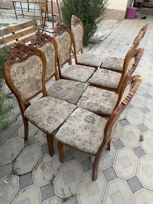 Продам стулья 8шт все 12.000