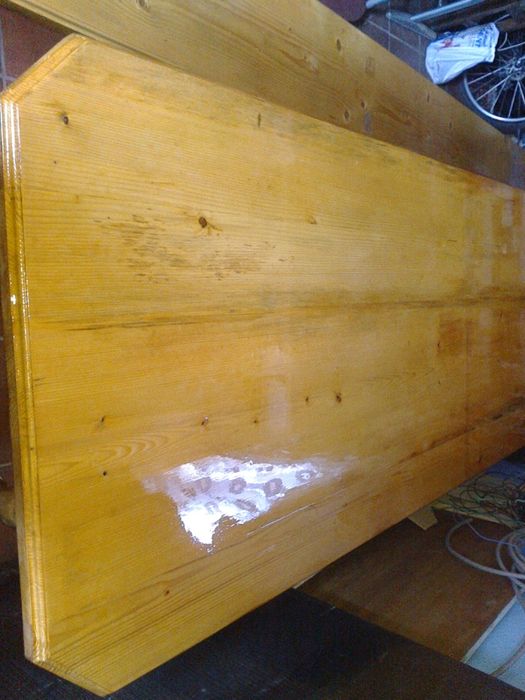 Masa din lemn masiv-3,20 m și bancă din lemn-4m. Noi, nefolosite