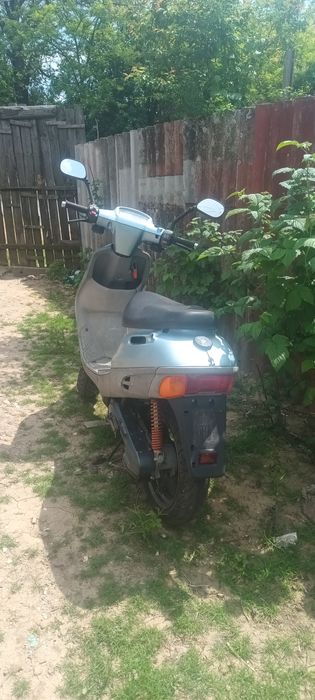 Vand sau schimb Scuter 50 cmc cu acte