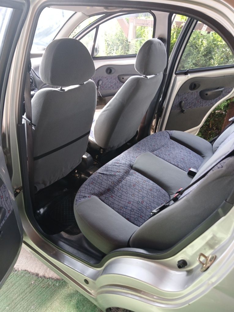 Vând Matiz 6500 ron