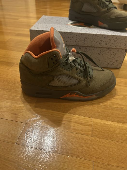 Jordan 5.  olive