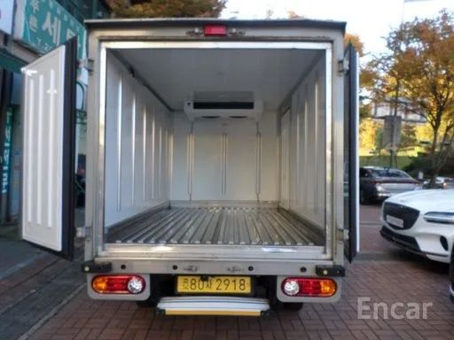 Hyundai Porter Xaladilnik CIP 16.000$ Koreadan zakazga obkeberamiz