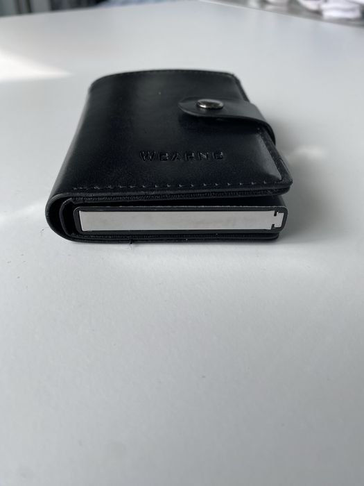 Продавам чисто нов неизползван мъжки портфейл