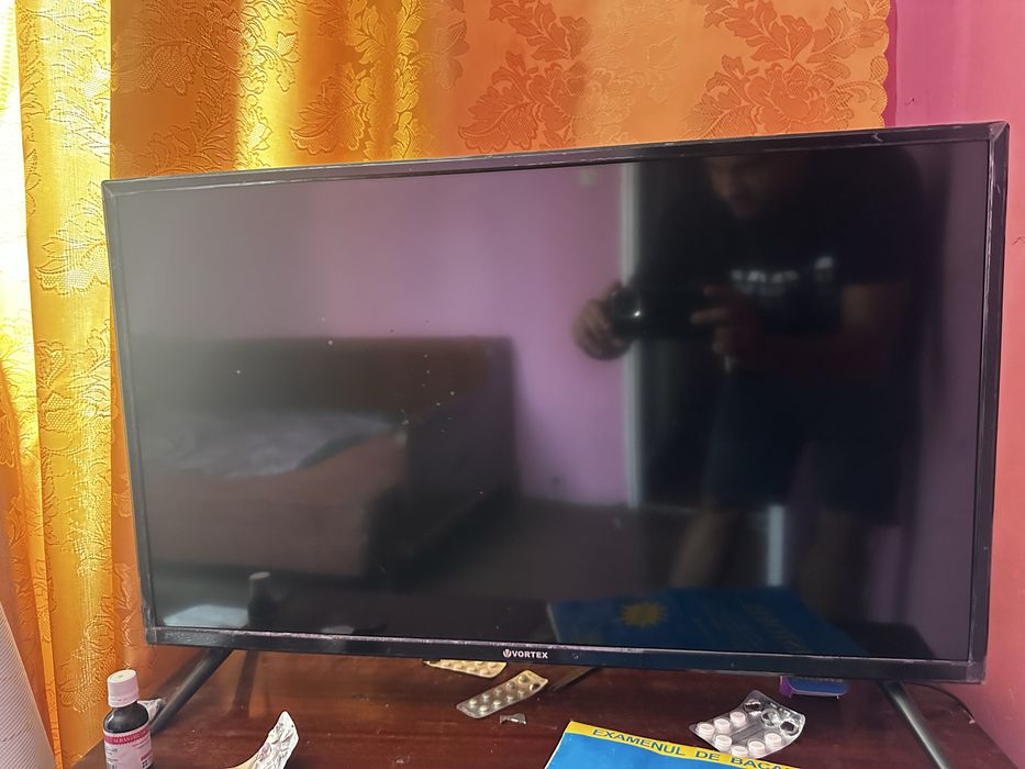 Televizor led 80cm vortex