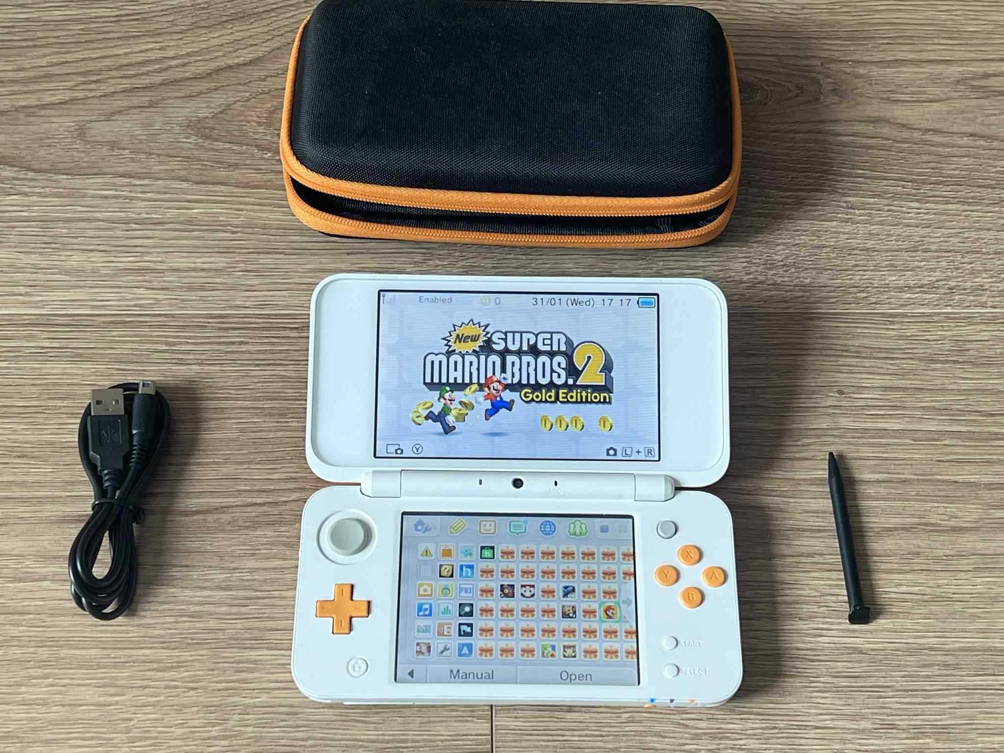 New Nintendo 2DS XL modat cu 90 jocuri si aplicatie jocuri gratis