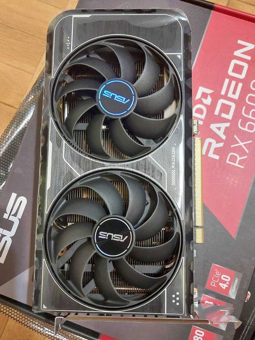 ASUS Dual RX 6600 - 8GB