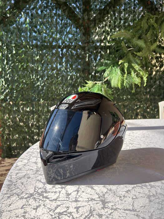 Casca AGV K1S lucioasa