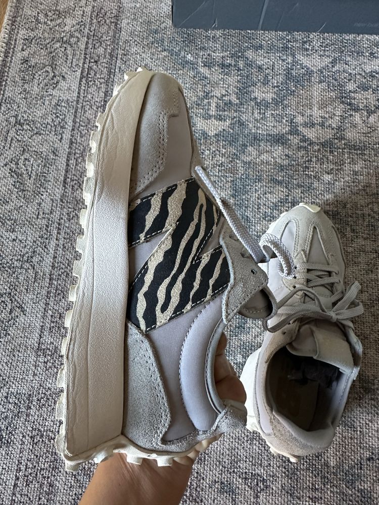 Маратонки New Balance 327