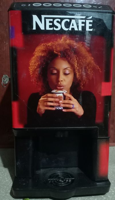 Aparat de cafea Nescafe