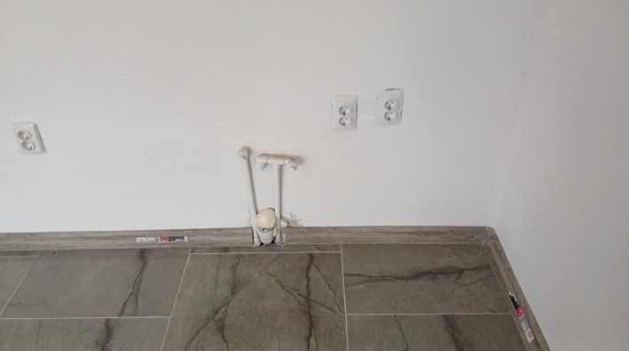 Продава се Тристаен апартамент в София, Толстой - 61 кв.м за 1800 €/кв.м - Снимка #4