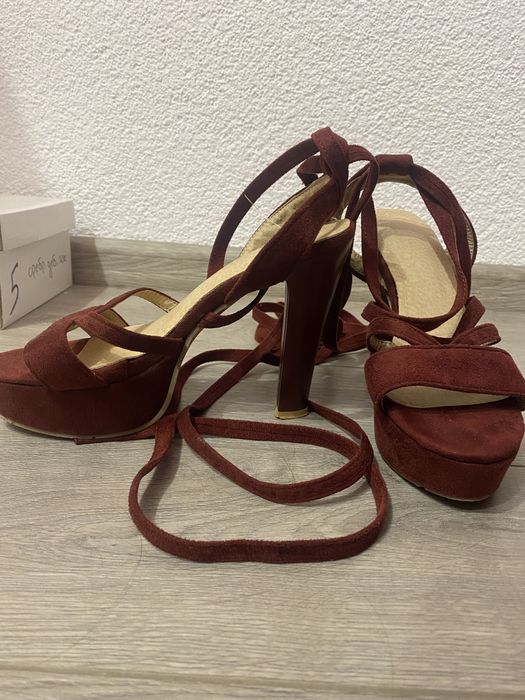 Дамски обувки