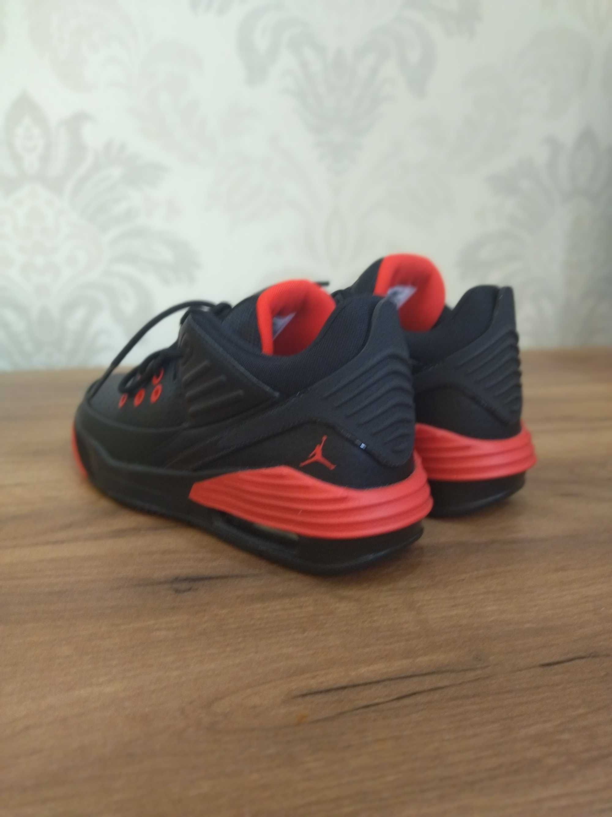 Кроссовки Jordan Nike оригинал новы