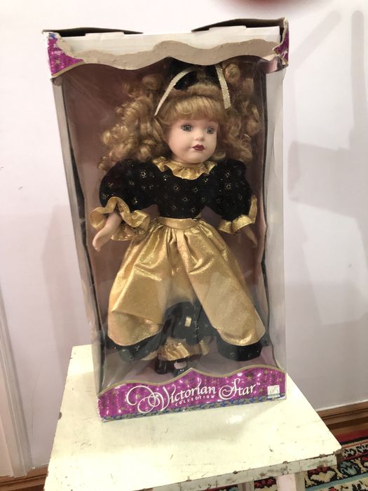 Винтажное керамическая кукла