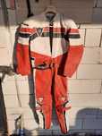 Vand costum piele Dainese