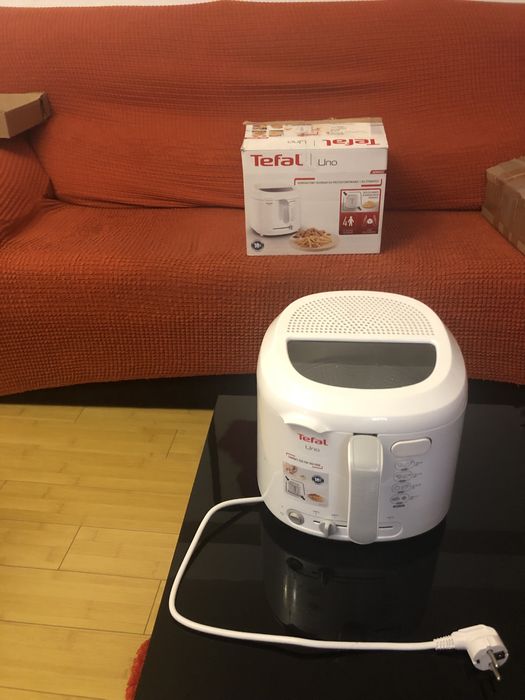 Friteuza Tefal Uno,FF203130,1350W,1,8l,termostat reglabil 150-190°