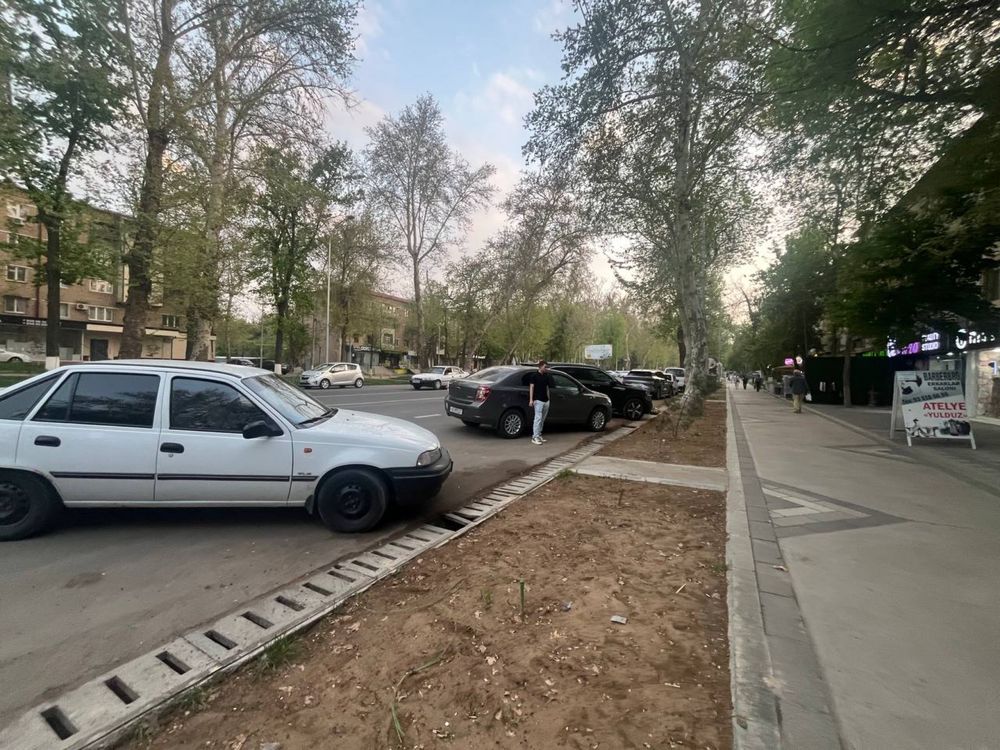 Чиланзар Парус | 81кв - нежилое помещение вдоль дороги Продажа